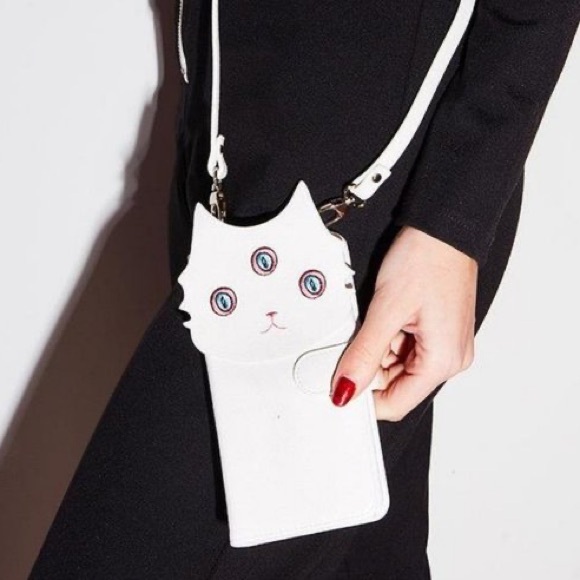Valfre Accessories - Valfre Never Used Blanco White Cat Kitty Phone Case for iPhone 6, 7, and 8